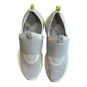 SOREL Kinetic Impact Strap Sneaker Size 9 Women